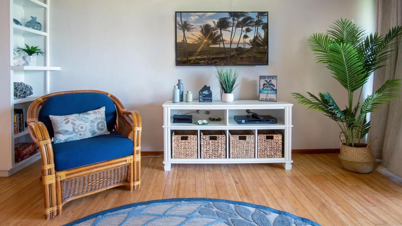 Molokai Island Retreat With Beautiful Ocean Views And Pool - Newly Remodeled! Apartment Ualapue Bagian luar foto